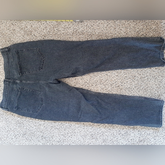 Abercrombie & Fitch The 90's Slim Straight Ultra High Rise Jean - Black - 32/14 - Picture 2 of 4